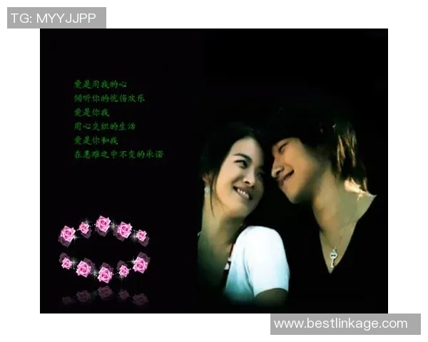 足球明星与爱侣甜蜜瞬间揭秘浪漫情侣照背后的故事与情感交织