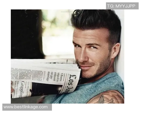 足球明星侧脸海报展现运动魅力与个性风采的完美结合